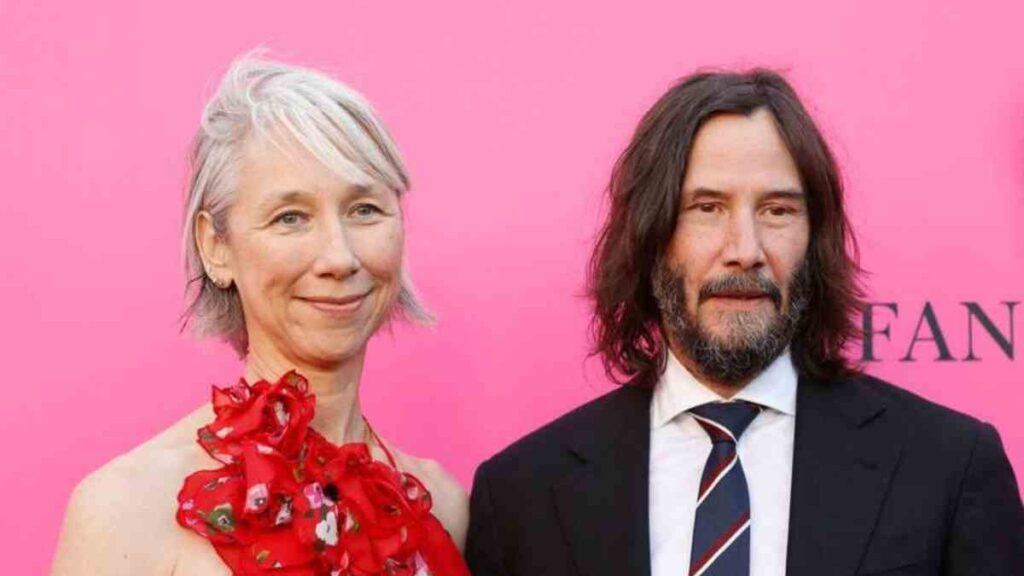 基努·李維（靈數2）與亞歷山德拉·格蘭特（靈數9）